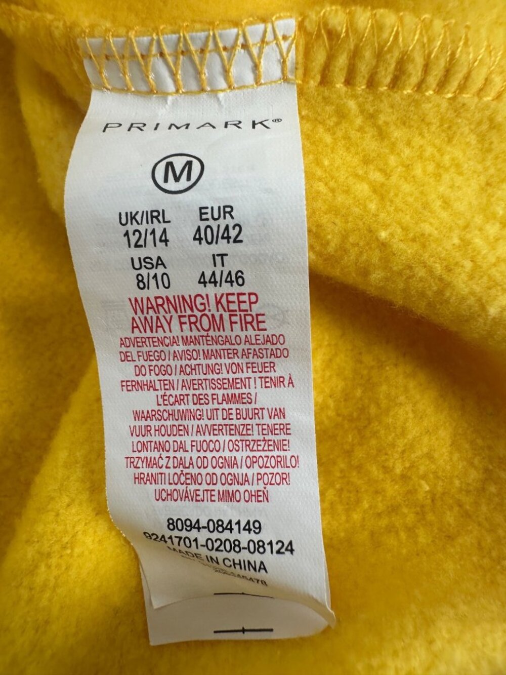 Disney Sweatshirt Unisex Medium Yellow Winnie Pooh Graphic Crewneck Retro Y2K - Picture 8 of 9